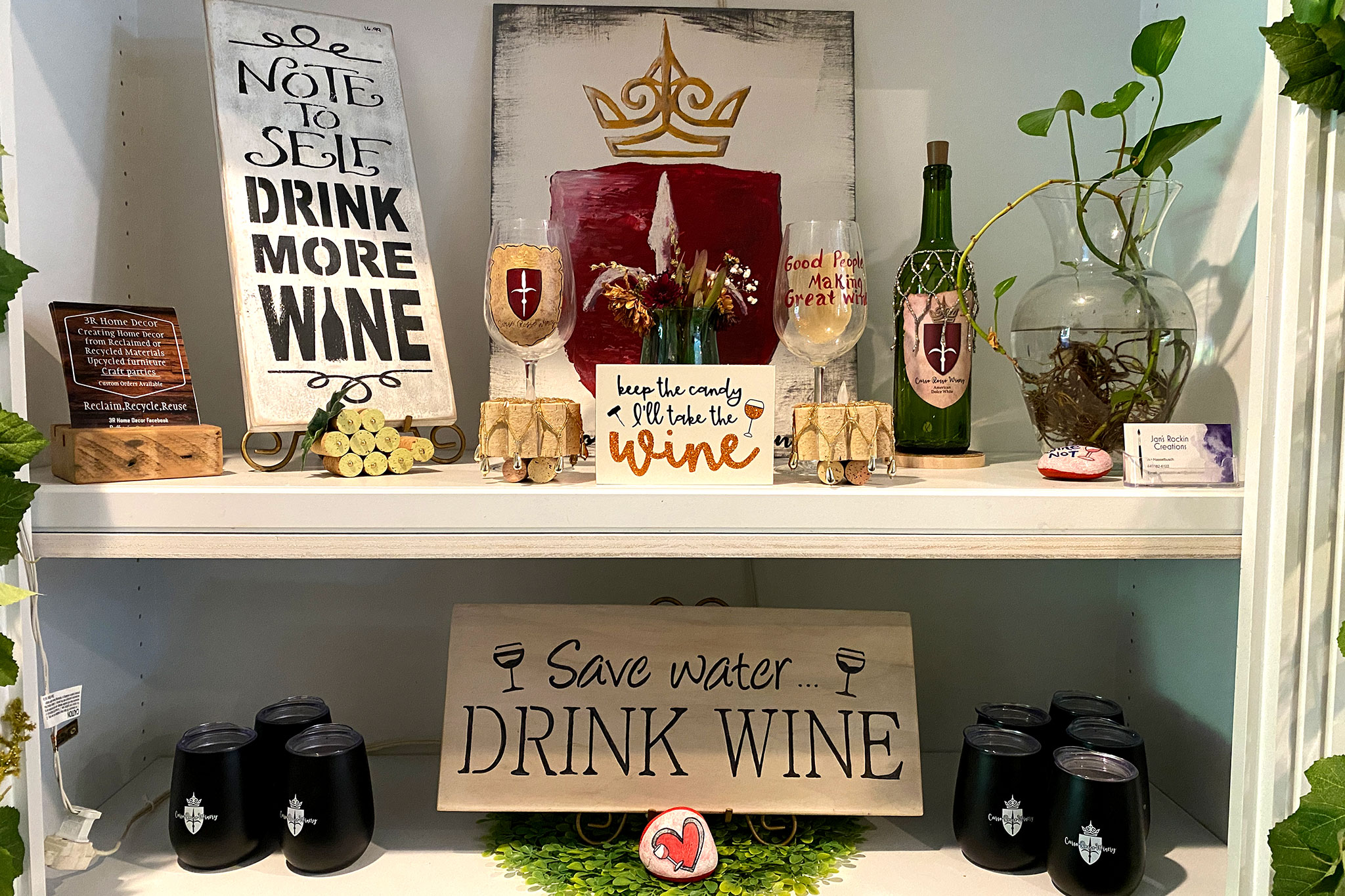 wine gifts available at Carso Rosso Winery's gift shop